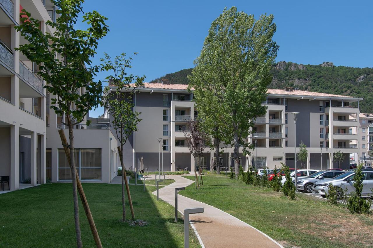 Residence Services Seniors Domitys Les Eaux Vives Digne-les-Bains Eksteriør billede